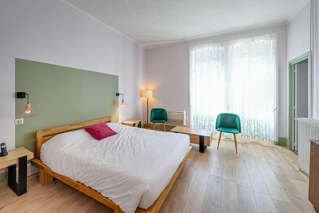 Brit Hotel Roanne - Le Grand Hôtel Chambre photo